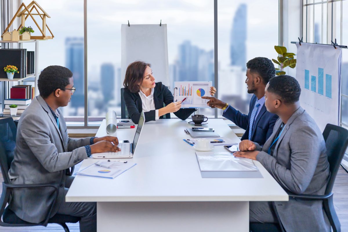 how are dividends paid to shareholders
