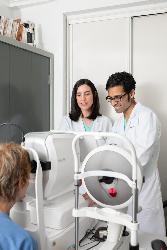 Ophthalmologists Maria Concepcion Guirao Navarro and Gurjeet Jutley
